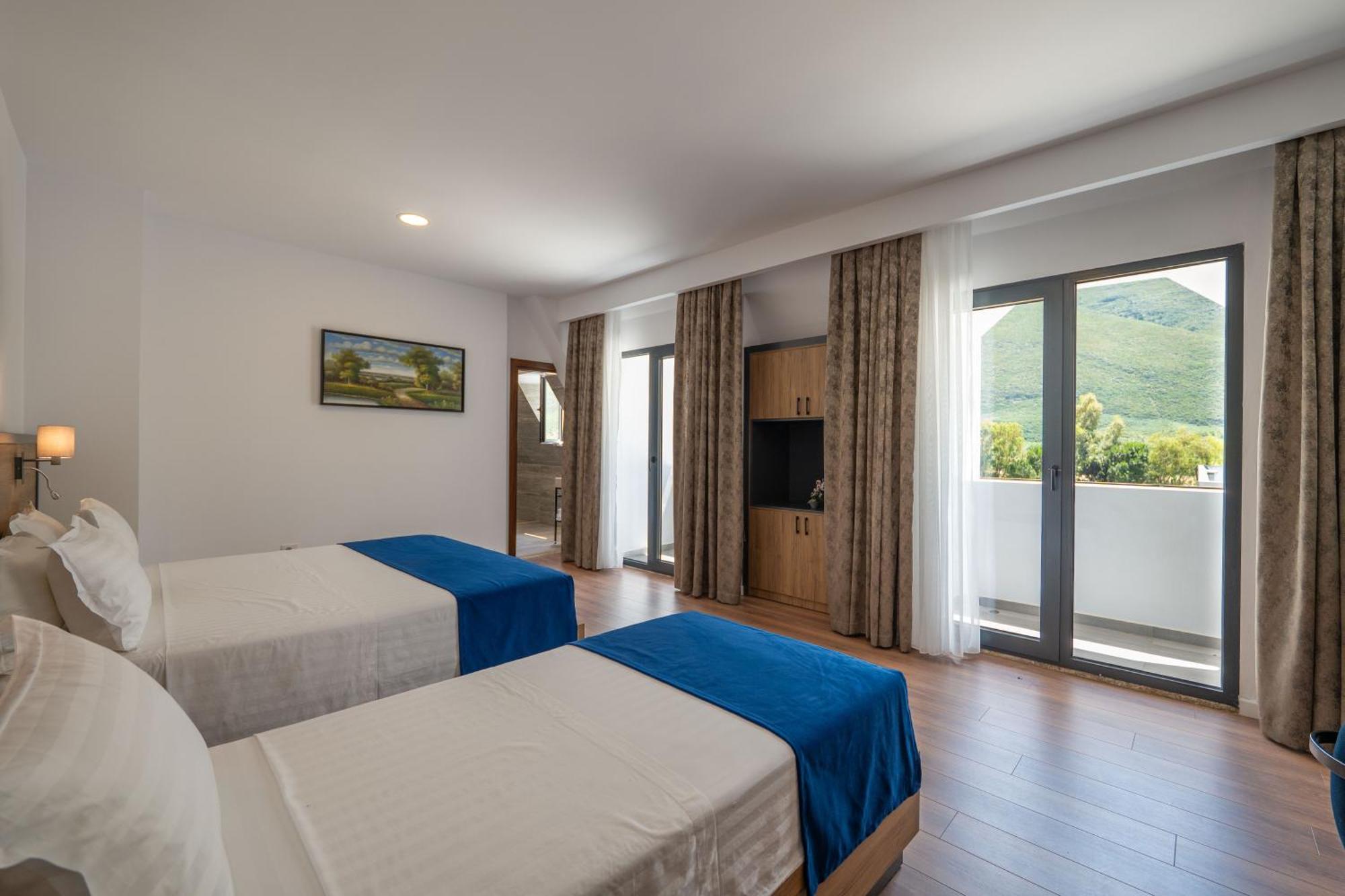 Acros Resort Vlore Ngoại thất bức ảnh